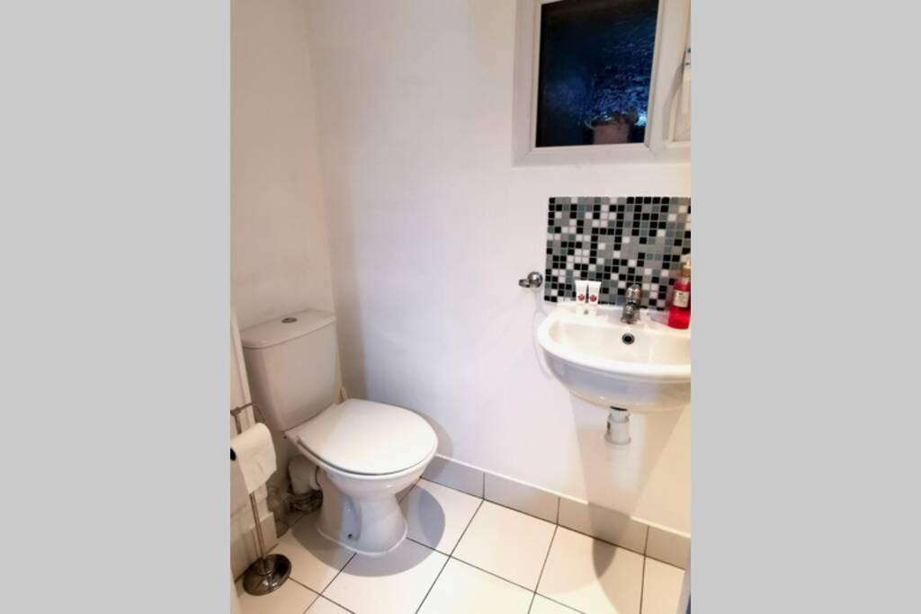 Private Comfortable Guest Suite - נוטינגהאם מראה חיצוני תמונה